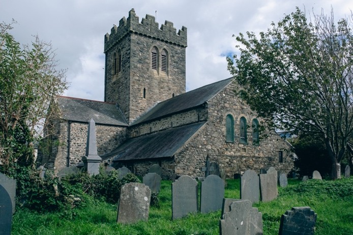Cadfan Sant