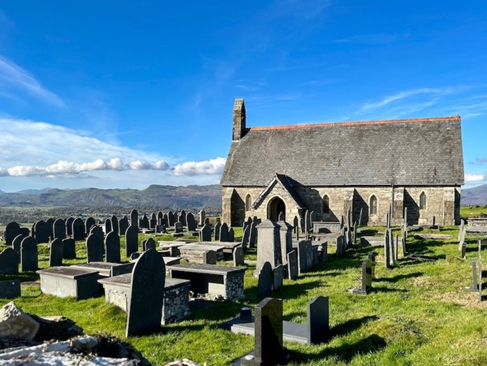 Tecwyn Sant, Llandecwyn